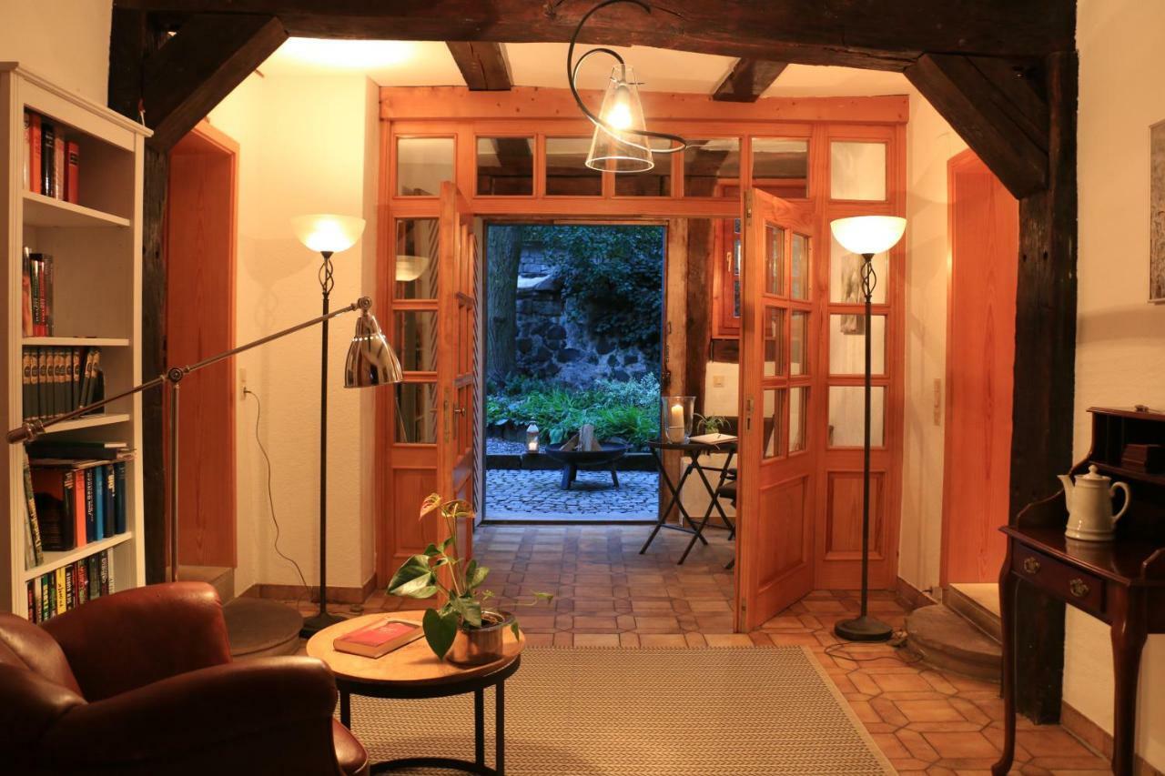 Ferienwohnung Alte Pfarre Gudensberg Exterior foto